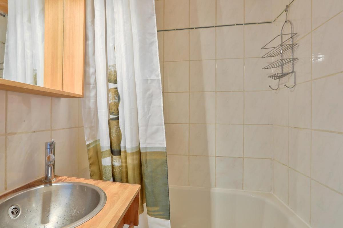 Apartment Lovely 1 Bedroom Near Sacre-coeur Basilica *